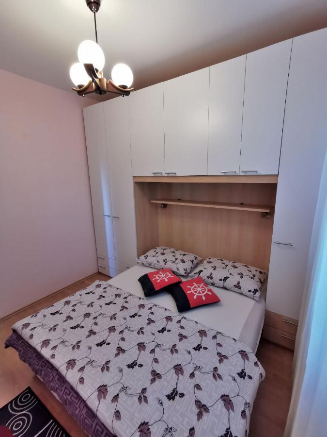 Apartment Delost Lovran Buitenkant foto
