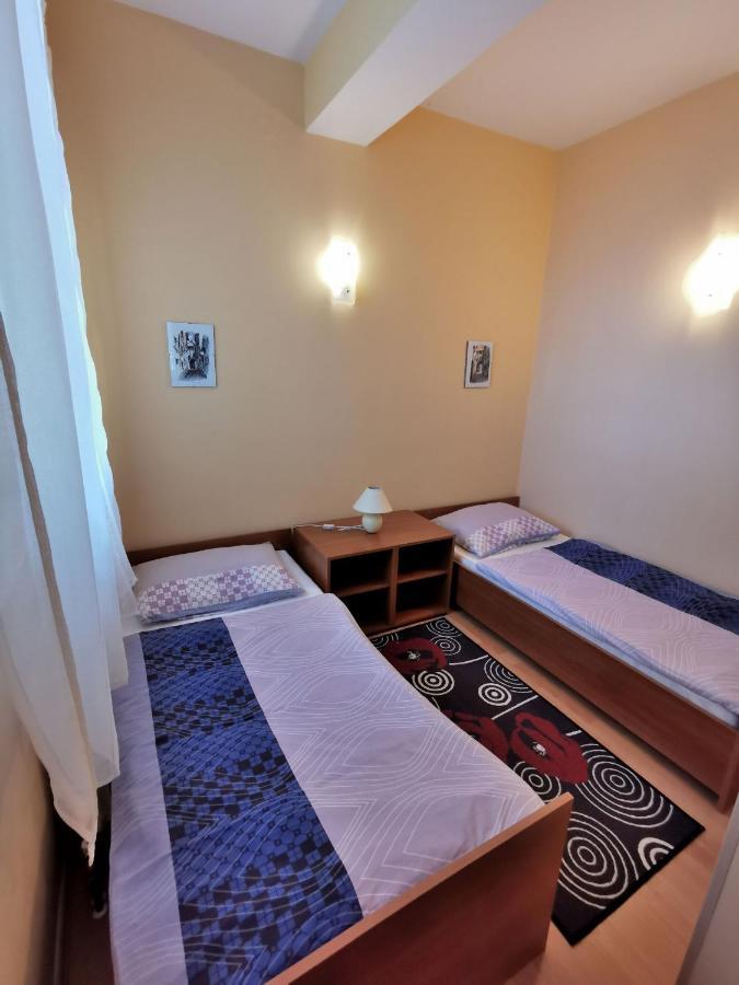 Apartment Delost Lovran Buitenkant foto