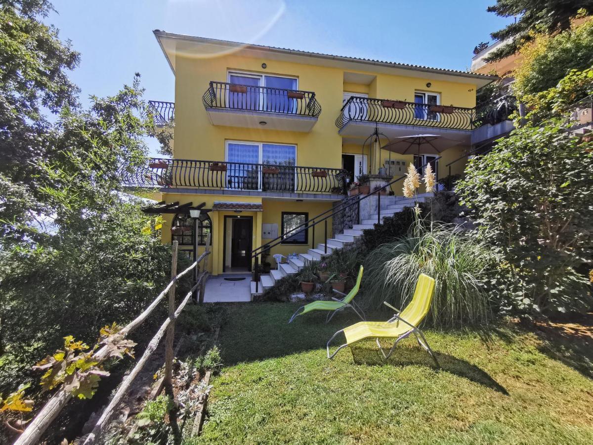 Apartment Delost Lovran Buitenkant foto