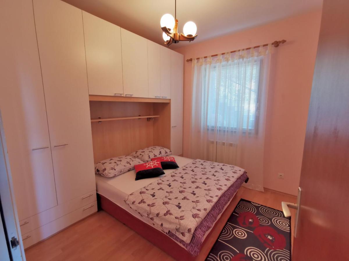 Apartment Delost Lovran Buitenkant foto